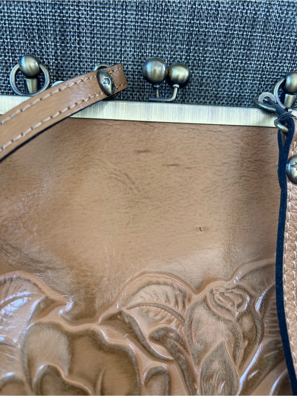 Patricia Nash Tan Embossed Leather Frame Satchel Kisslock - Picture 4 of 10